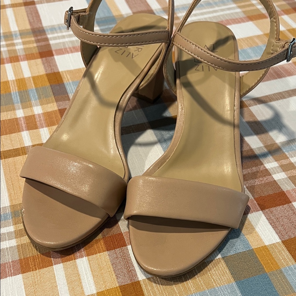 Naturalizer Tan Ankle-Strap Block Heel Sandals